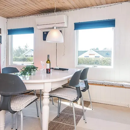 6 Person In Hemmet-by Traum * Hemmet
