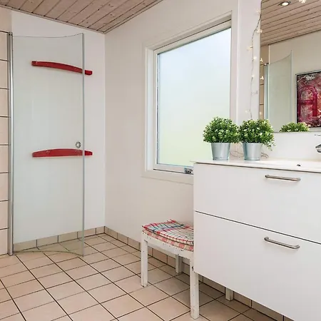 6 Person In Hemmet-by Traum Hemmet